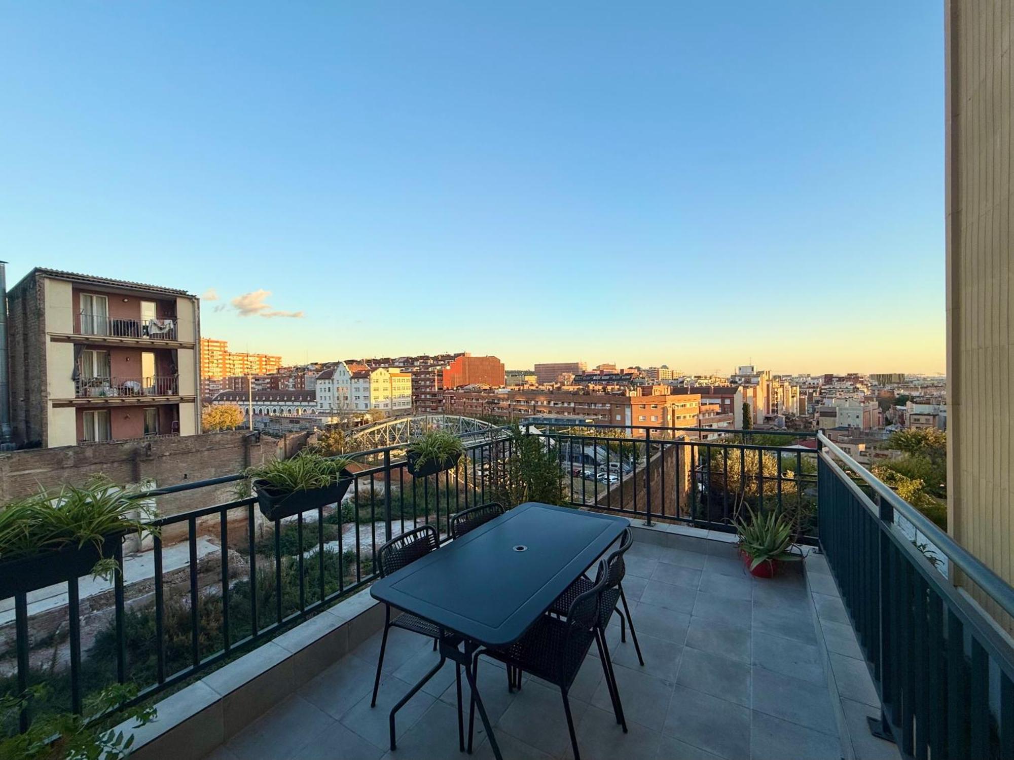 Apartment Camp Nou Nueva Casa 91 *